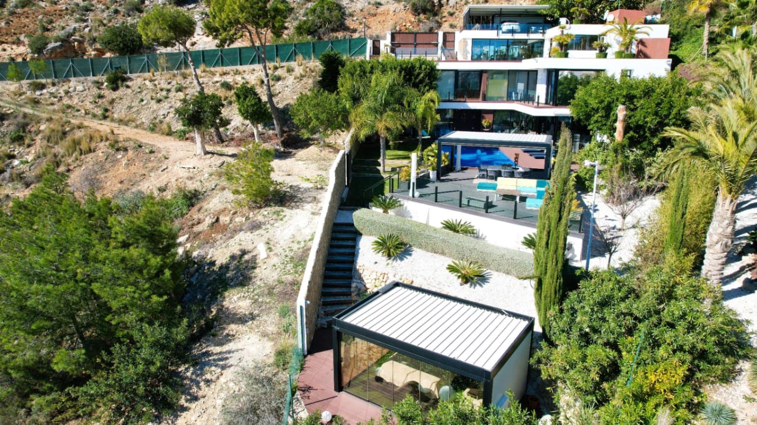 4 soveværelse Villa til salg i Altea med swimmingpool - € 3.600.000 (Ref: 9610526)