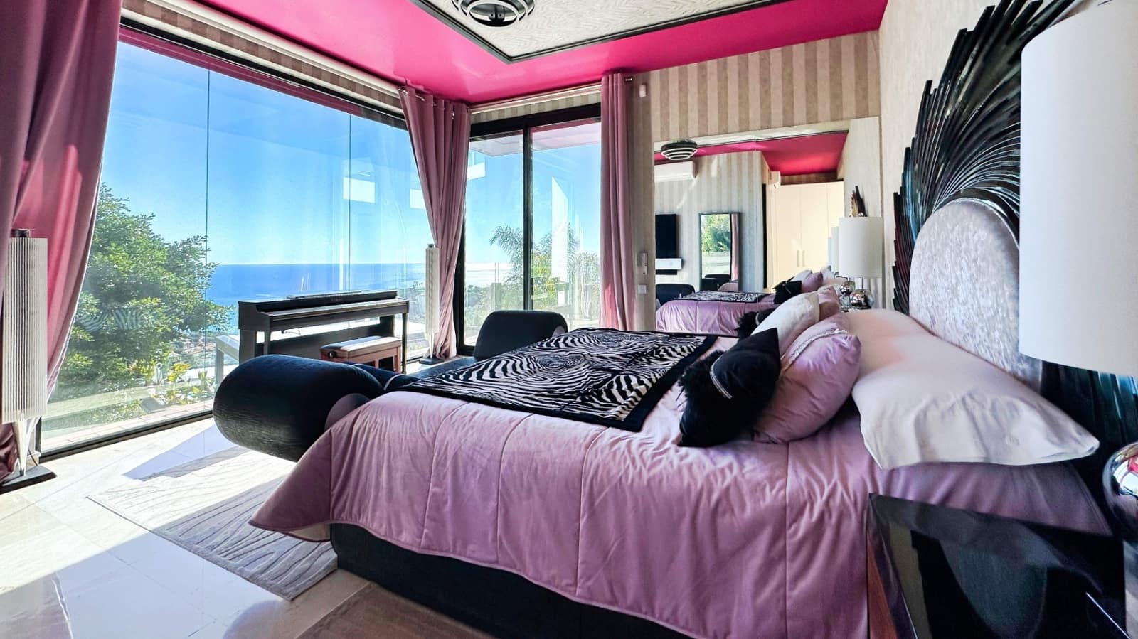 4 soveværelse Villa til salg i Altea med swimmingpool - € 3.600.000 (Ref: 9610526)