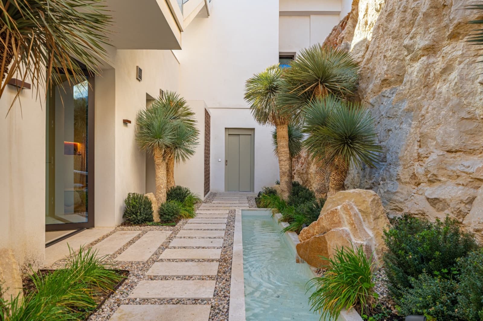 5 soverom Villa til salgs i Javea / Xabia med svømmebasseng - € 3 550 000 (Ref: 9632826)