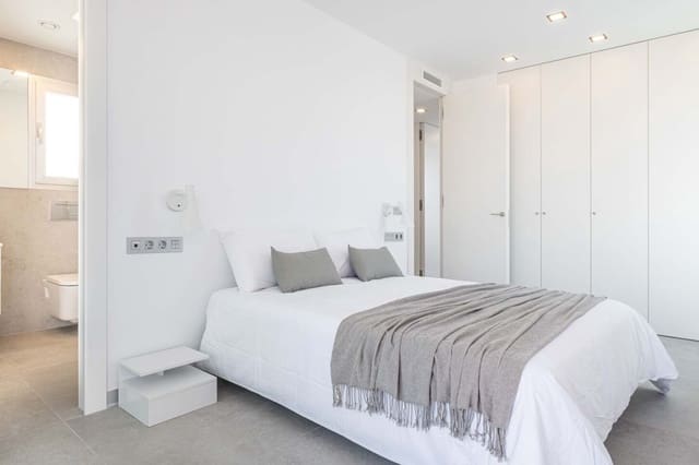 3 quarto Moradia para venda em Finestrat com piscina - 735 000 € (Ref: 9650499)