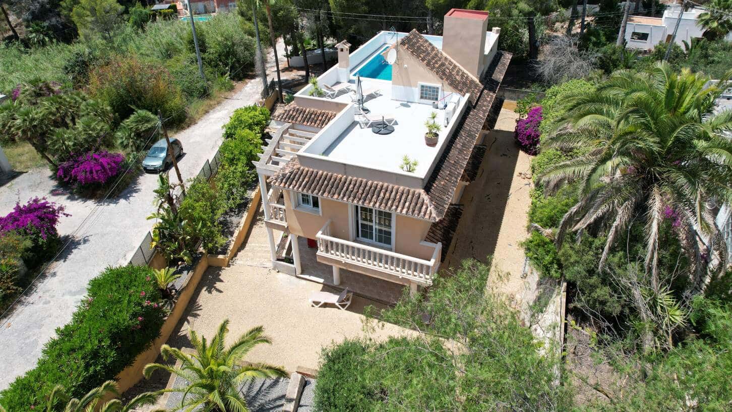 3 makuuhuone Huvila myytävänä paikassa Altea mukana uima-altaan - 690 000 € (Ref: 9654363)