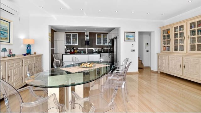 8 soveværelse Villa til salg i Calpe / Calp med swimmingpool - € 1.450.000 (Ref: 9656805)