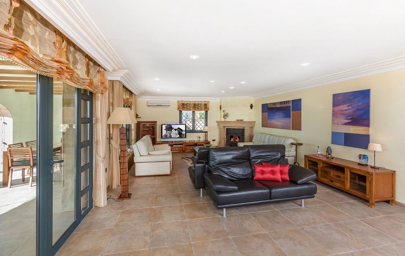 6 slaapkamer Villa te koop in Benissa met zwembad - € 2.950.000 (Ref: 9663727)