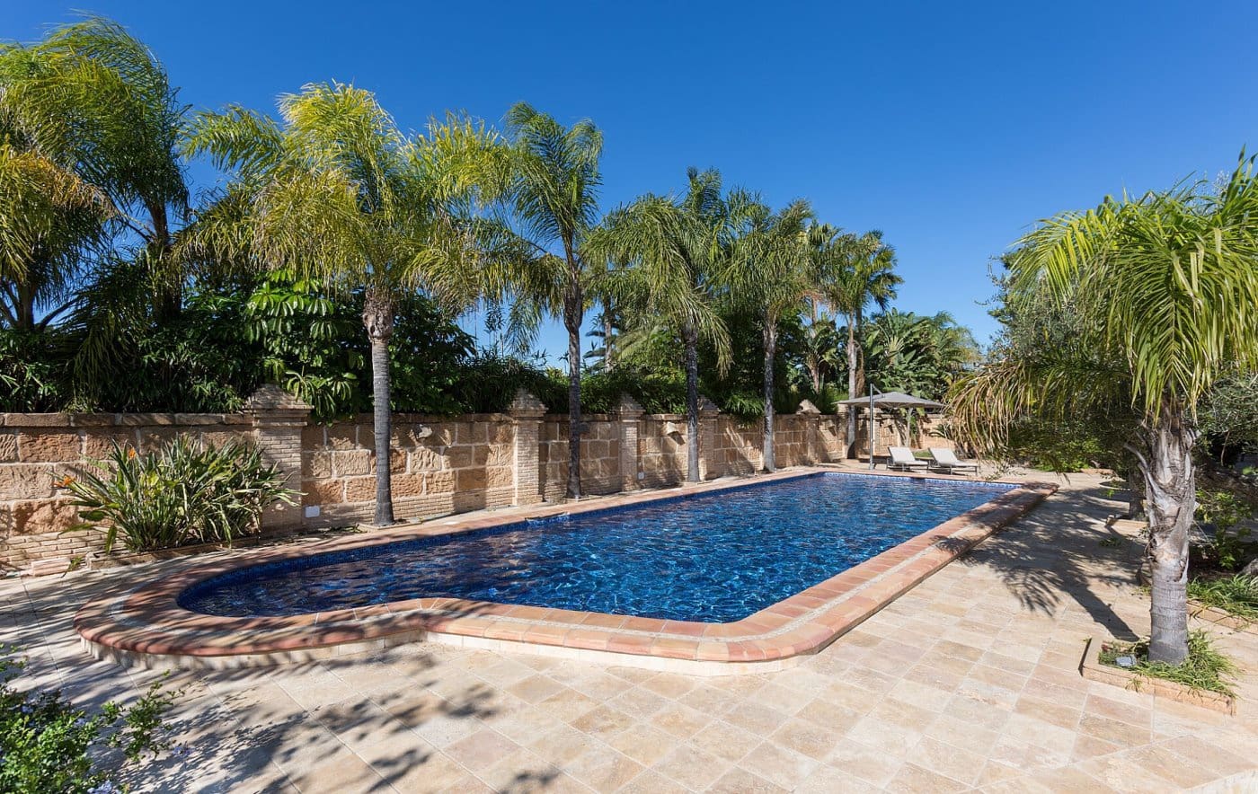 6 slaapkamer Villa te koop in Benissa met zwembad - € 2.950.000 (Ref: 9663727)