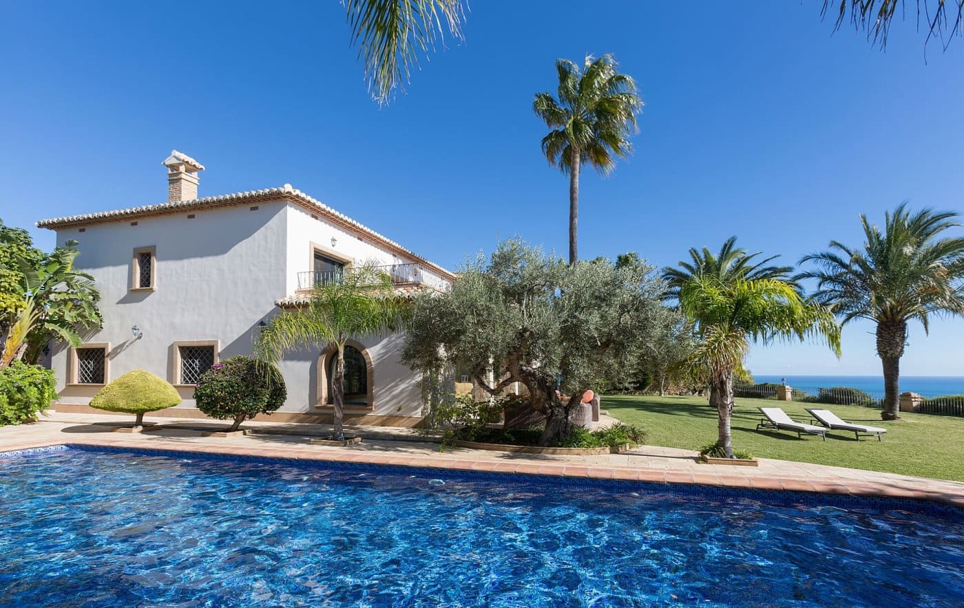 6 slaapkamer Villa te koop in Benissa met zwembad - € 2.950.000 (Ref: 9663727)