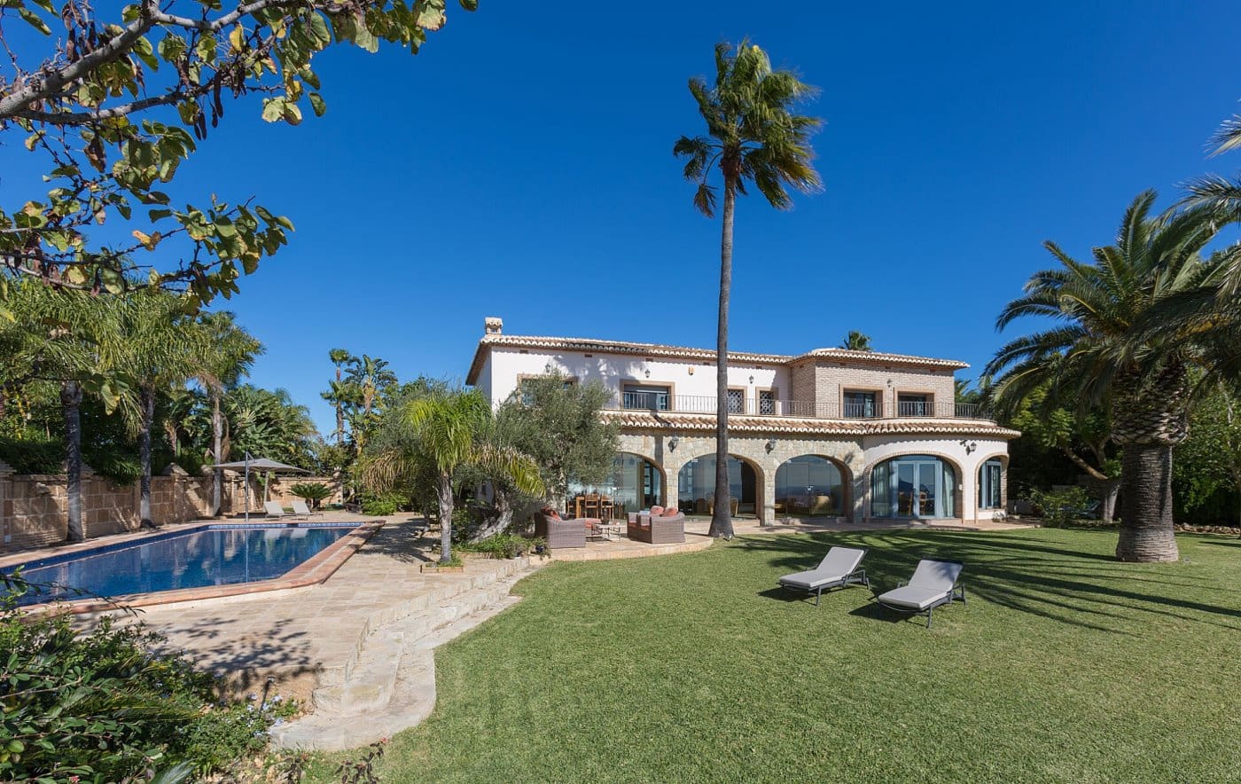 6 slaapkamer Villa te koop in Benissa met zwembad - € 2.950.000 (Ref: 9663727)