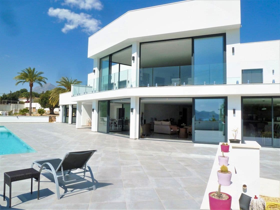 5 makuuhuone Huvila myytävänä paikassa Altea mukana uima-altaan - 2 700 000 € (Ref: 9663728)