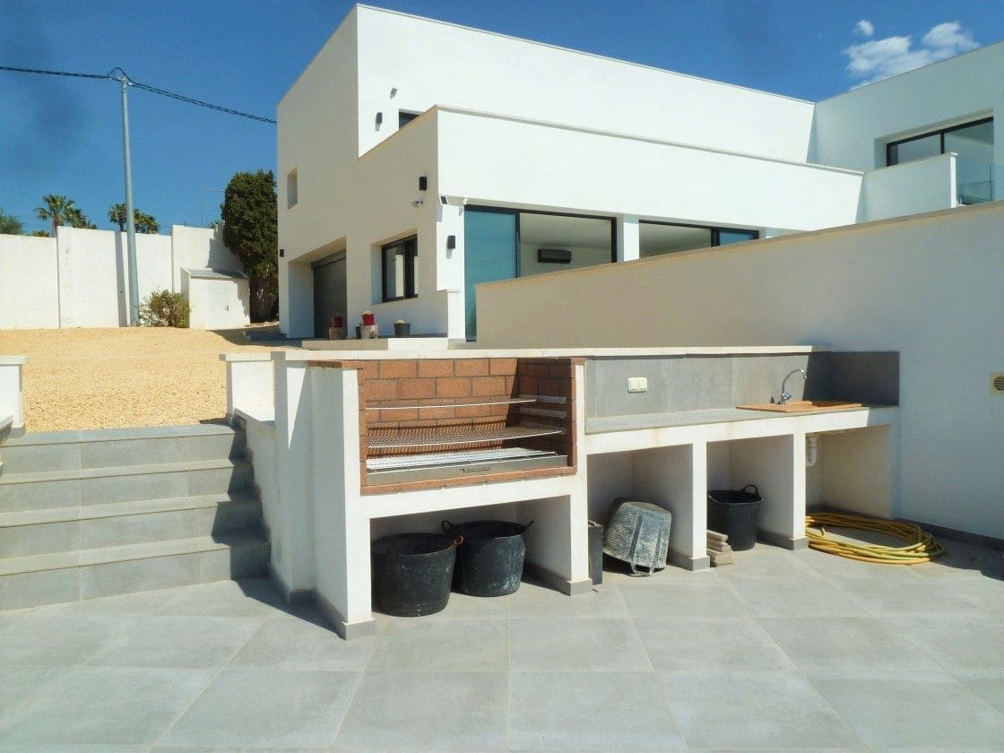 5 makuuhuone Huvila myytävänä paikassa Altea mukana uima-altaan - 2 700 000 € (Ref: 9663728)