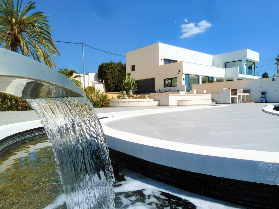 5 makuuhuone Huvila myytävänä paikassa Altea mukana uima-altaan - 2 700 000 € (Ref: 9663728)