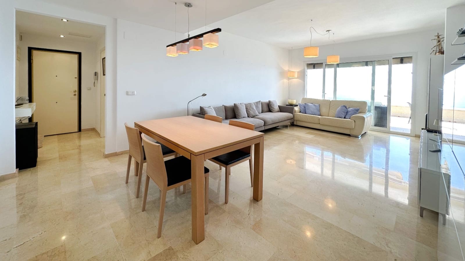 3 makuuhuone Huoneisto myytävänä paikassa Altea mukana uima-altaan - 690 000 € (Ref: 9663730)