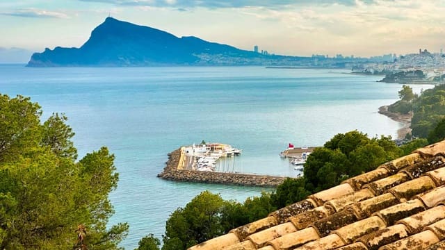 4 soverom Villa til salgs i Altea med svømmebasseng garasje - € 3 450 000 (Ref: 9663731)
