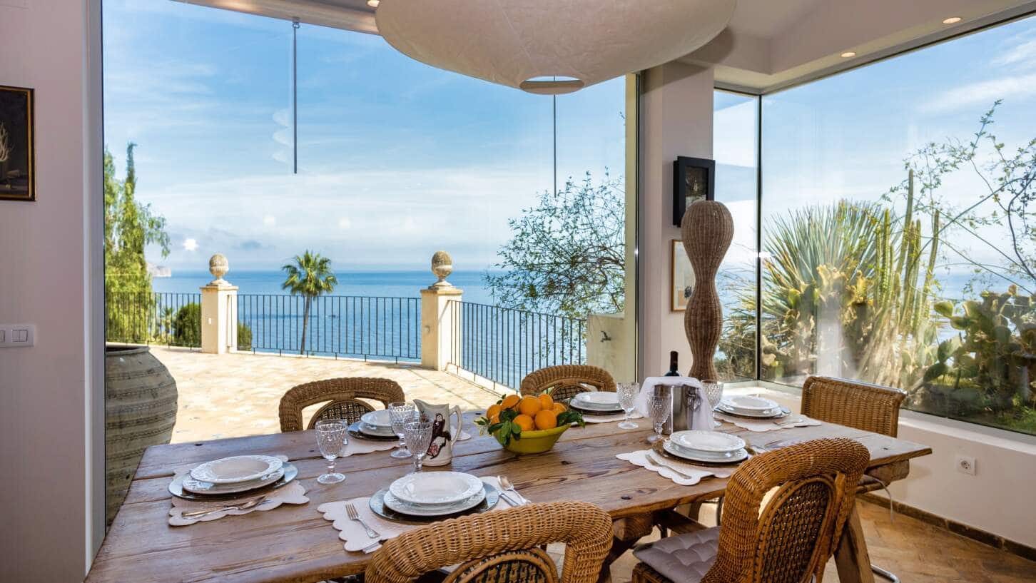 Chalet de 4 habitaciones en Altea en venta con piscina - 3.600.000 € (Ref: 9663731)