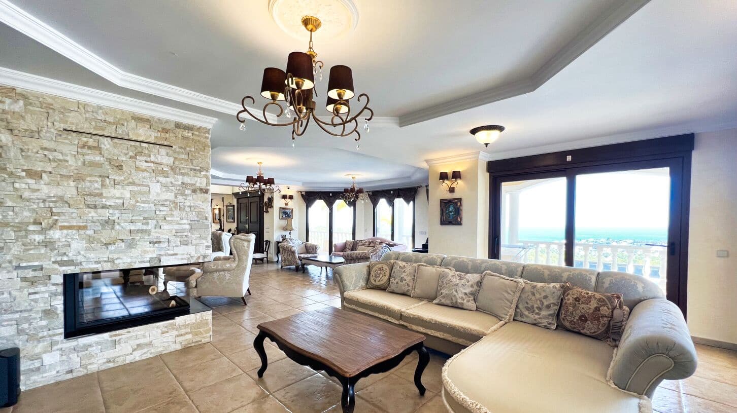 4 soveværelse Villa til salg i Benissa med swimmingpool garage - € 2.980.000 (Ref: 9663733)