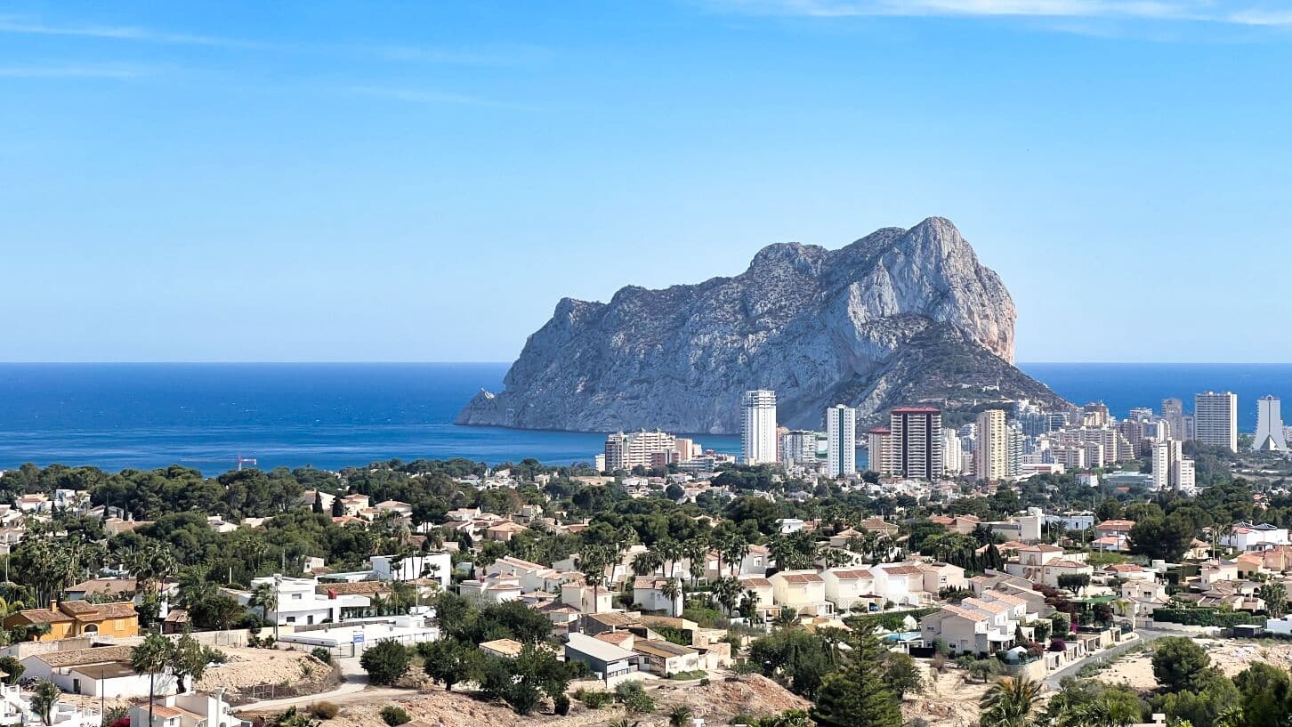 4 soveværelse Villa til salg i Benissa med swimmingpool garage - € 2.980.000 (Ref: 9663733)