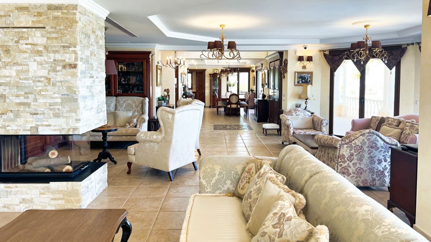 4 soveværelse Villa til salg i Benissa med swimmingpool garage - € 2.980.000 (Ref: 9663733)