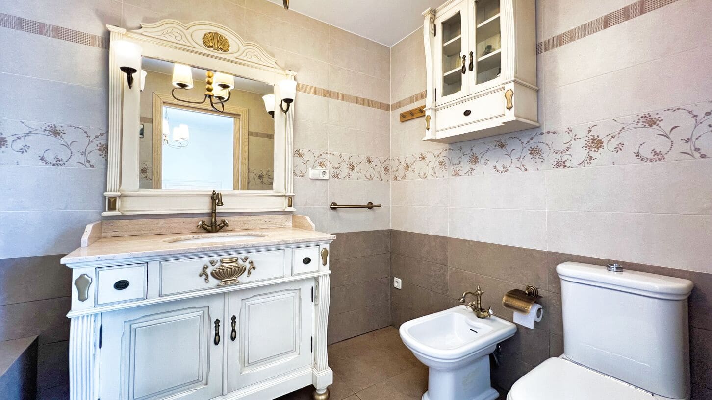 4 soveværelse Villa til salg i Benissa med swimmingpool garage - € 2.980.000 (Ref: 9663733)