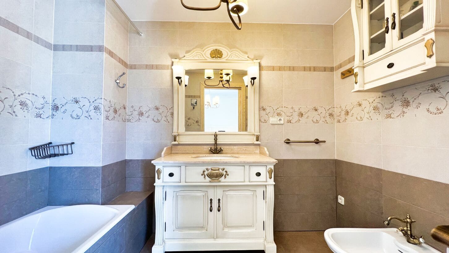 4 soveværelse Villa til salg i Benissa med swimmingpool garage - € 2.980.000 (Ref: 9663733)