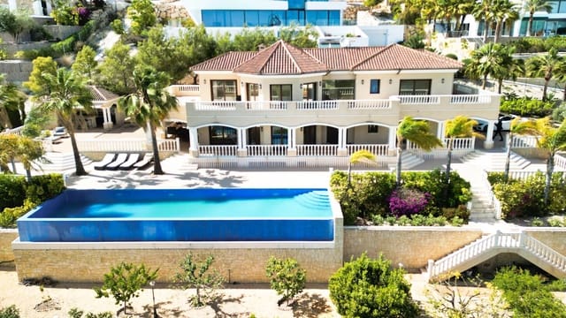 4 soveværelse Villa til salg i Benissa med swimmingpool garage - € 2.980.000 (Ref: 9663733)