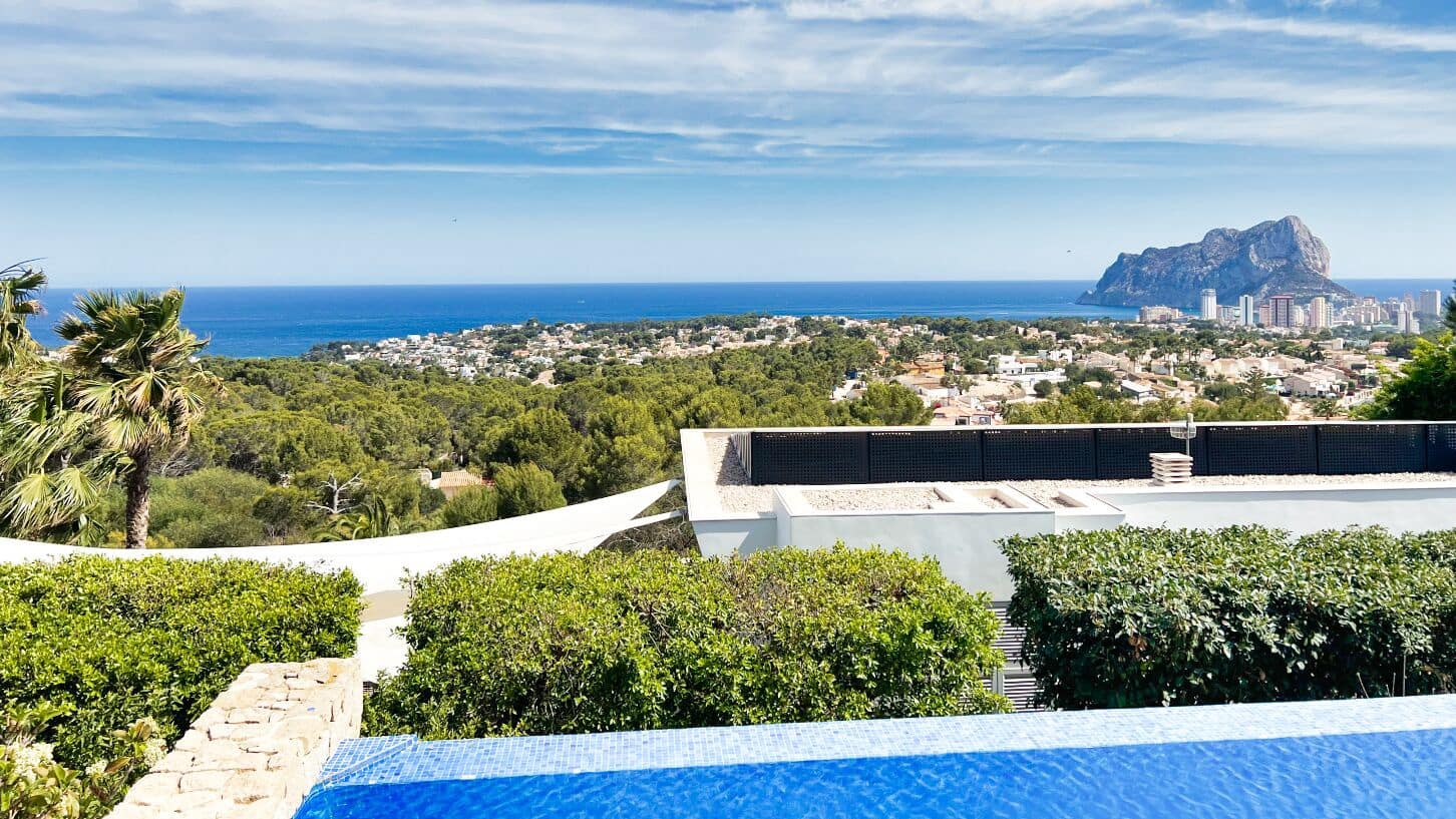 4 soveværelse Villa til salg i Benissa med swimmingpool garage - € 2.980.000 (Ref: 9663733)