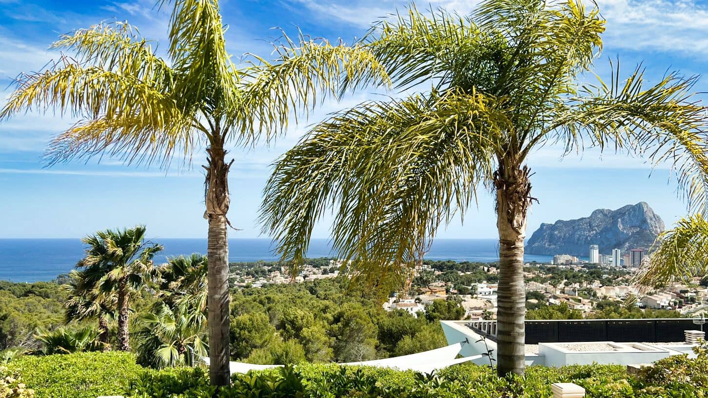 4 soveværelse Villa til salg i Benissa med swimmingpool garage - € 2.980.000 (Ref: 9663733)