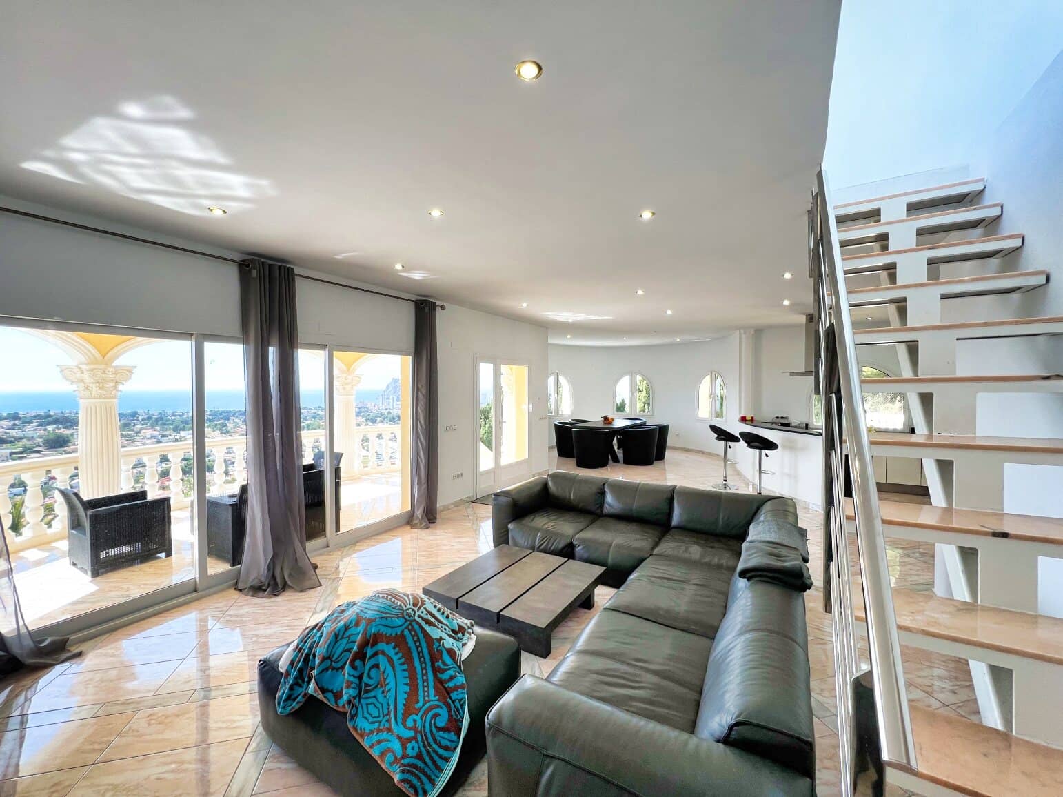 4 bedroom Villa for sale in Calpe / Calp with pool - € 1,250,000 (Ref: 9663737)