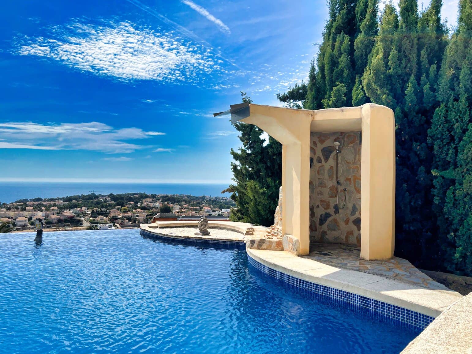 4 bedroom Villa for sale in Calpe / Calp with pool - € 1,250,000 (Ref: 9663737)