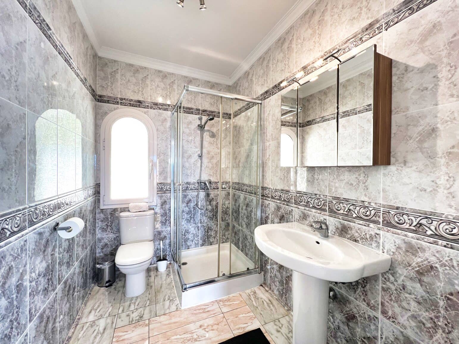 4 bedroom Villa for sale in Calpe / Calp with pool - € 1,250,000 (Ref: 9663737)