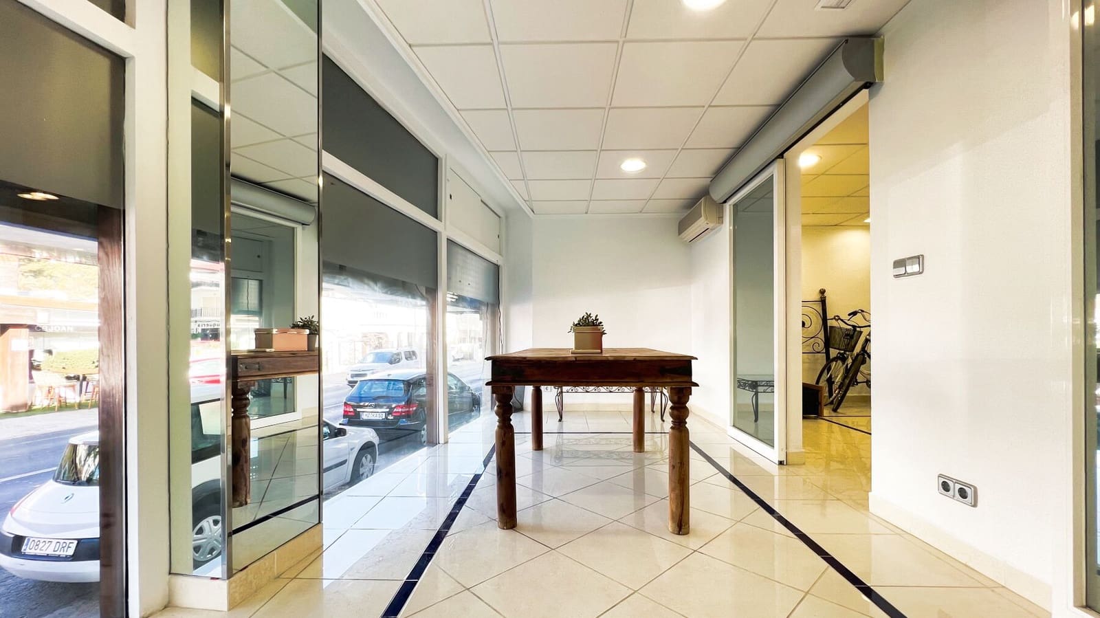 Comercial para venda em Altea com piscina - 198 000 € (Ref: 9663738)