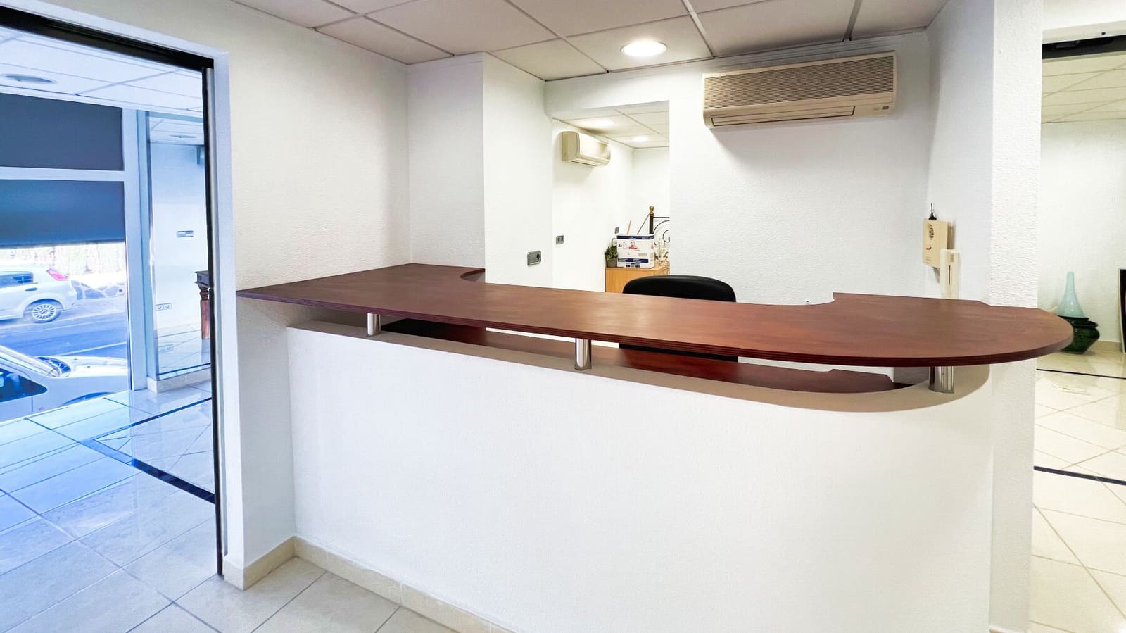 Comercial para venda em Altea com piscina - 198 000 € (Ref: 9663738)