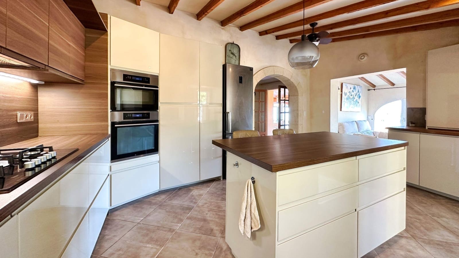 4 bedroom Villa for sale in Altea with pool - € 920,000 (Ref: 9671292)