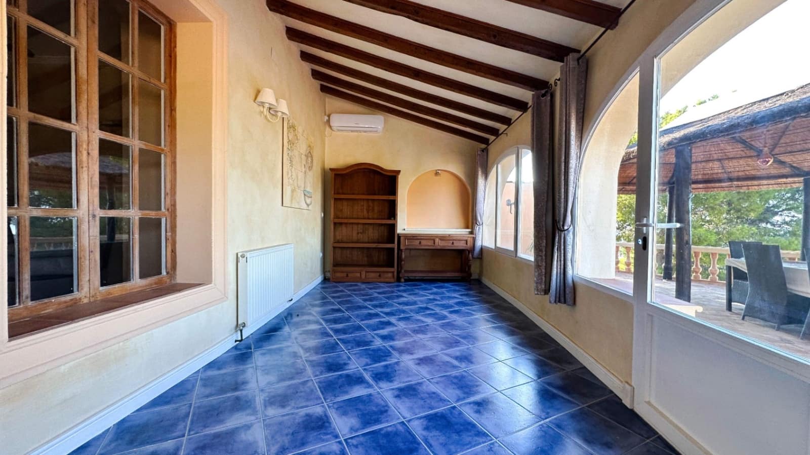 4 bedroom Villa for sale in Altea with pool - € 920,000 (Ref: 9671292)