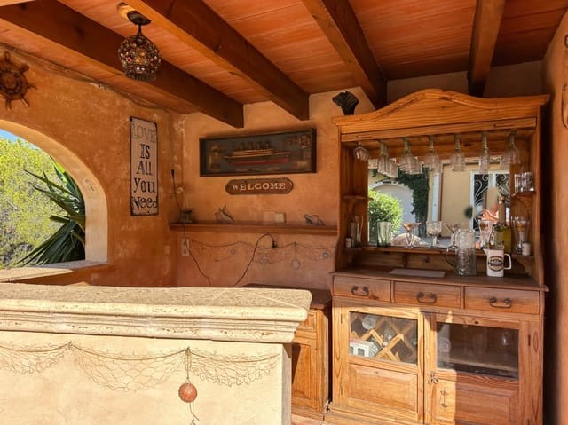 4 sypialnia Willa na sprzedaż w Altea z basenem - 920 000 € (Ref: 9671292)