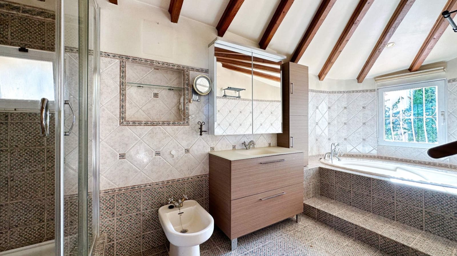 4 bedroom Villa for sale in Altea with pool - € 920,000 (Ref: 9671292)