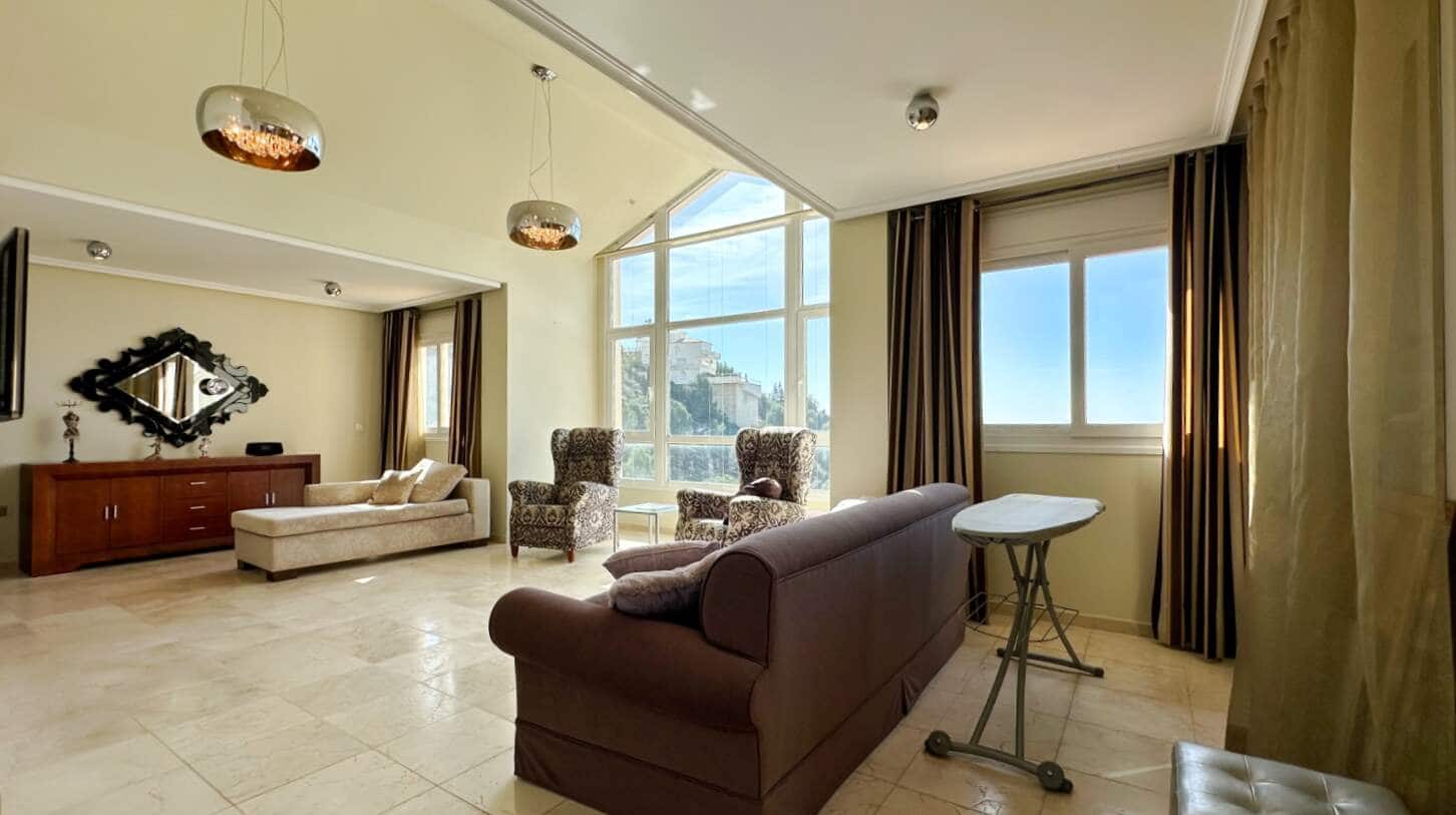 3 slaapkamer Penthouse te koop in Altea met zwembad - € 1.150.000 (Ref: 9676515)