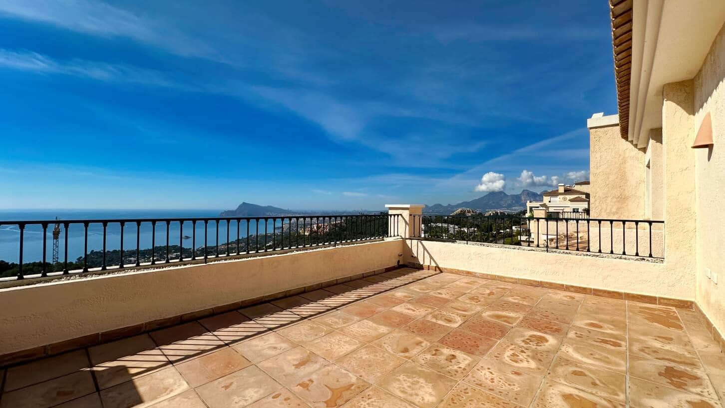 3 slaapkamer Penthouse te koop in Altea met zwembad - € 1.150.000 (Ref: 9676515)