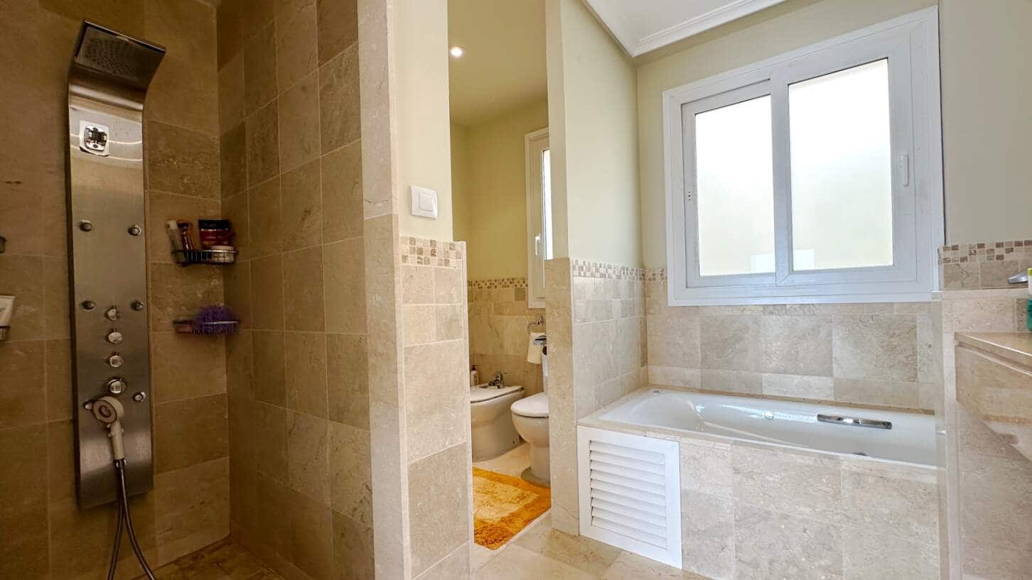 3 slaapkamer Penthouse te koop in Altea met zwembad - € 1.150.000 (Ref: 9676515)