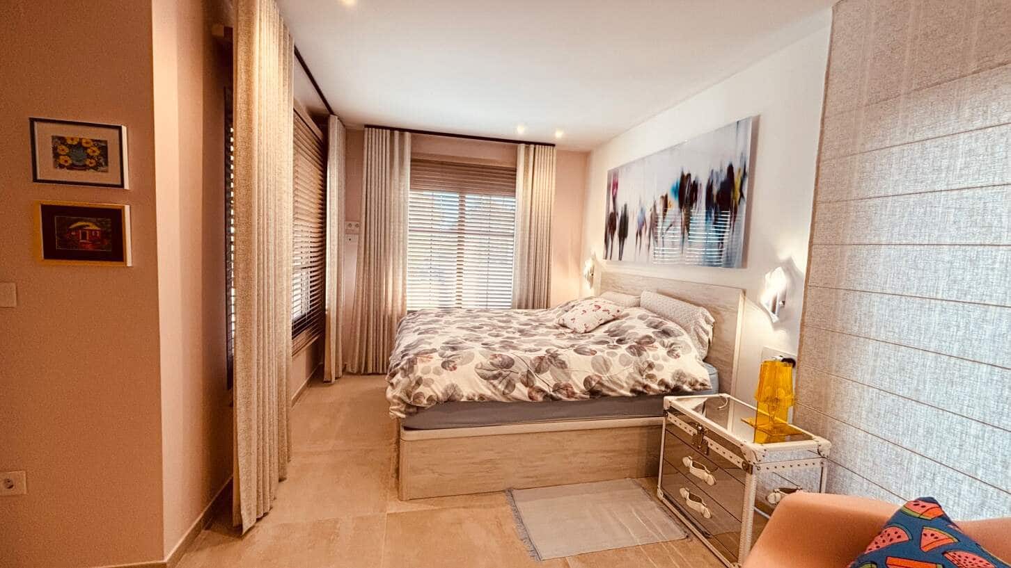 5 bedroom Villa for sale in Altea with pool - € 2,250,000 (Ref: 9688625)