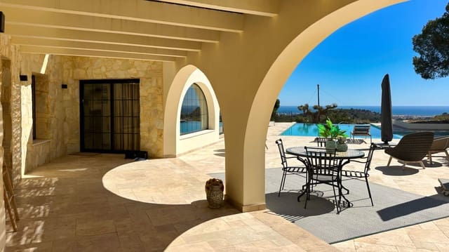 5 sypialnia Willa na sprzedaż w Altea z basenem - 2 250 000 € (Ref: 9688625)