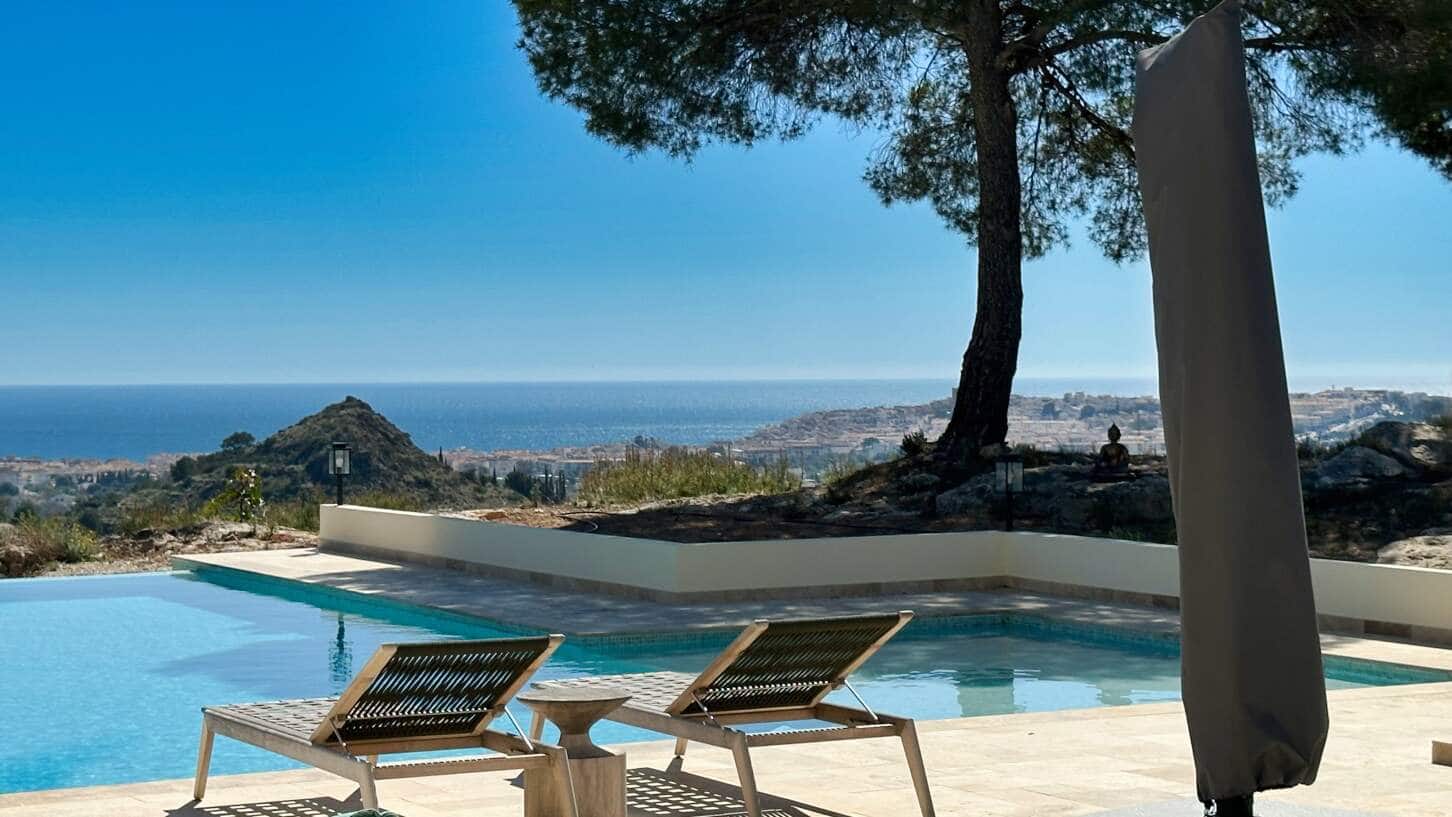 5 bedroom Villa for sale in Altea with pool - € 2,250,000 (Ref: 9688625)