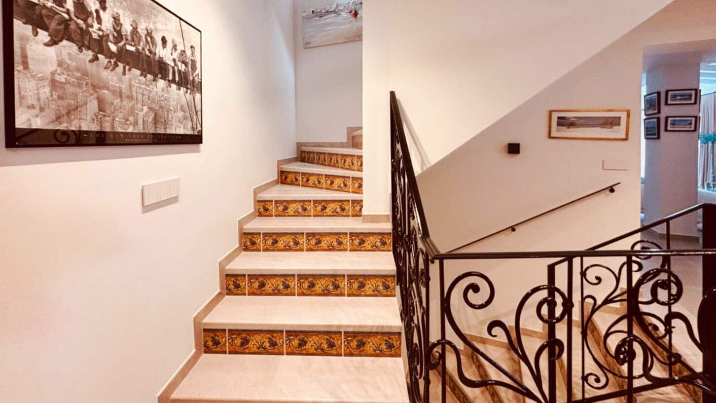 5 bedroom Villa for sale in Altea with pool - € 2,250,000 (Ref: 9688625)