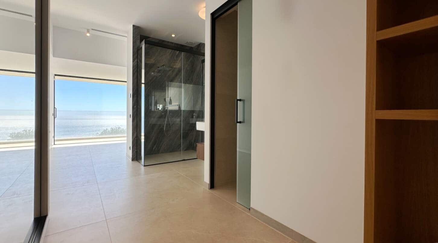 5 bedroom Villa for sale in Altea with pool garage - € 4,100,000 (Ref: 9694090)