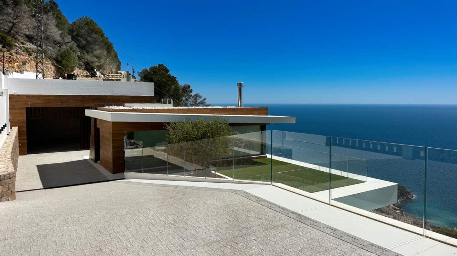 5 bedroom Villa for sale in Altea with pool garage - € 4,100,000 (Ref: 9694090)