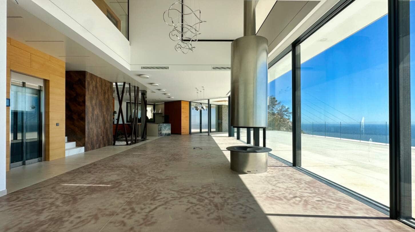 5 bedroom Villa for sale in Altea with pool garage - € 4,100,000 (Ref: 9694090)