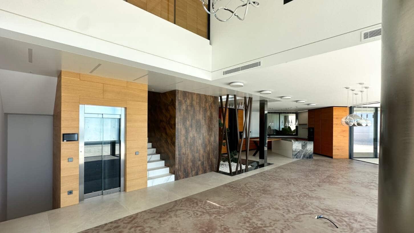 5 bedroom Villa for sale in Altea with pool garage - € 4,100,000 (Ref: 9694090)