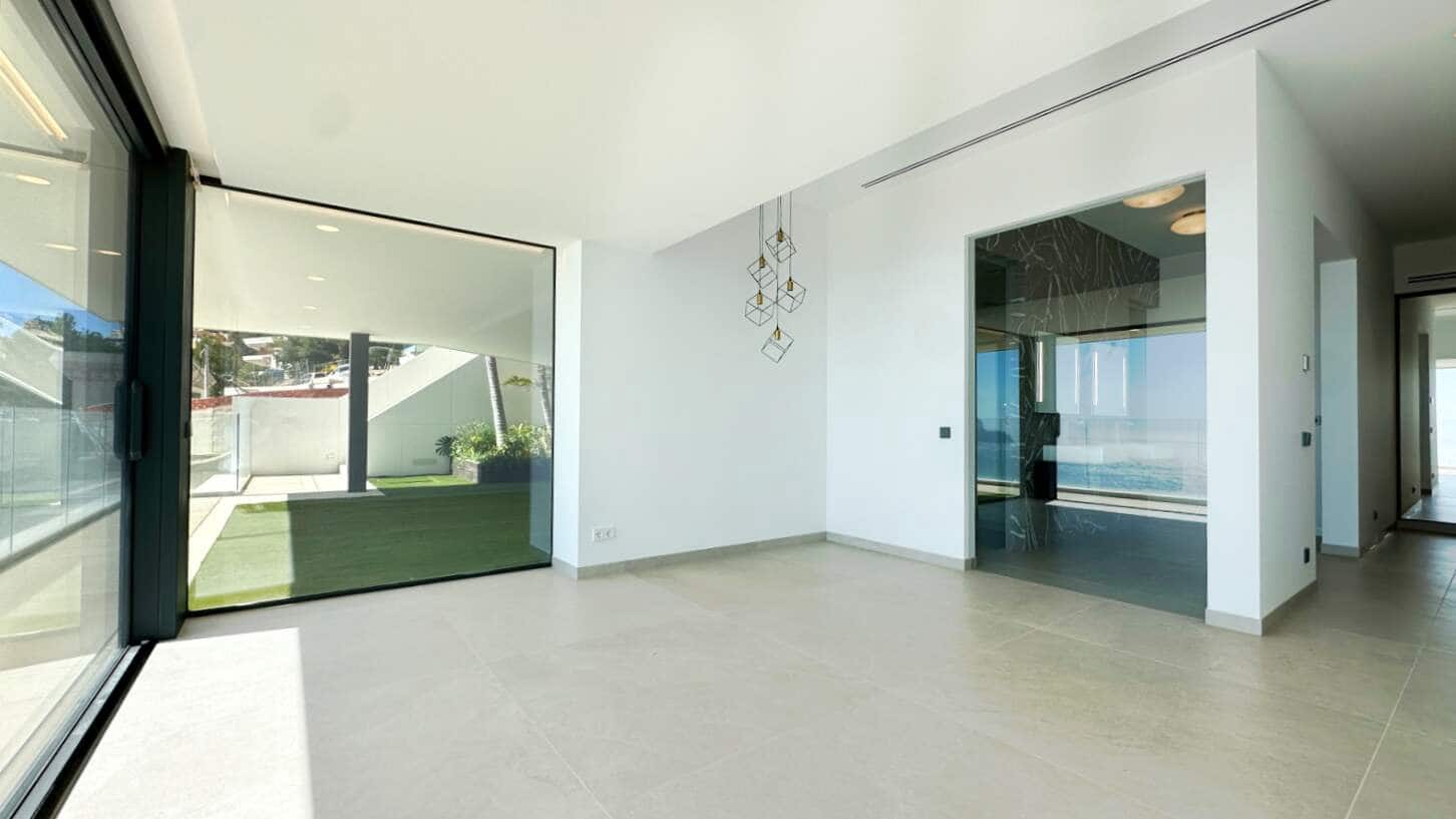 5 bedroom Villa for sale in Altea with pool garage - € 4,100,000 (Ref: 9694090)