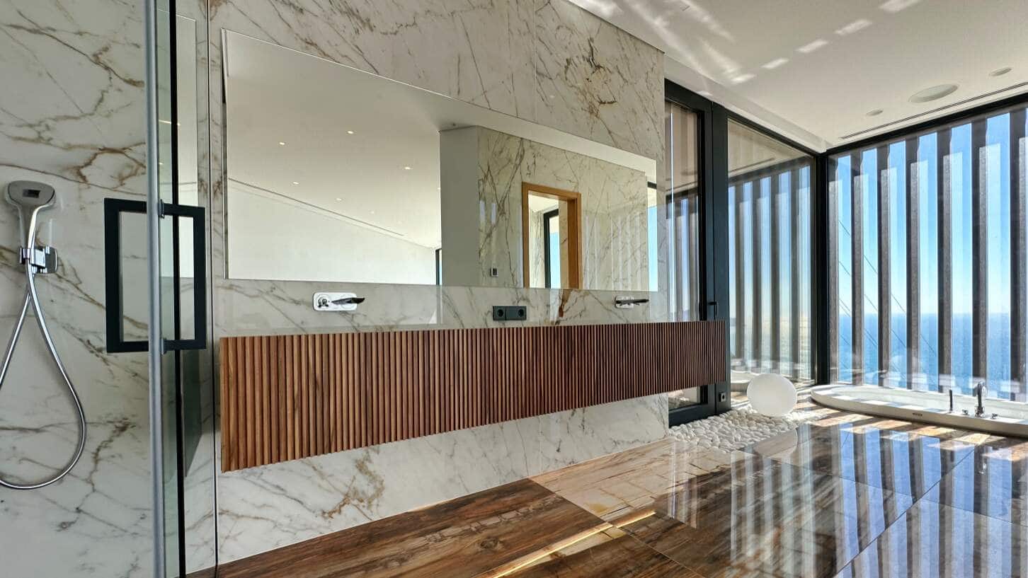 5 bedroom Villa for sale in Altea with pool garage - € 4,100,000 (Ref: 9694090)