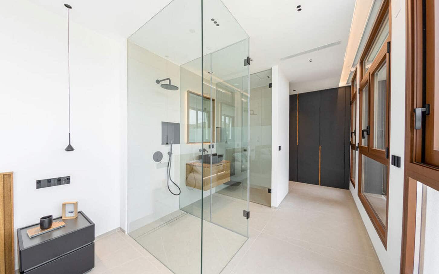 4 soveværelse Villa til salg i Benidorm med swimmingpool garage - € 2.825.000 (Ref: 9694507)