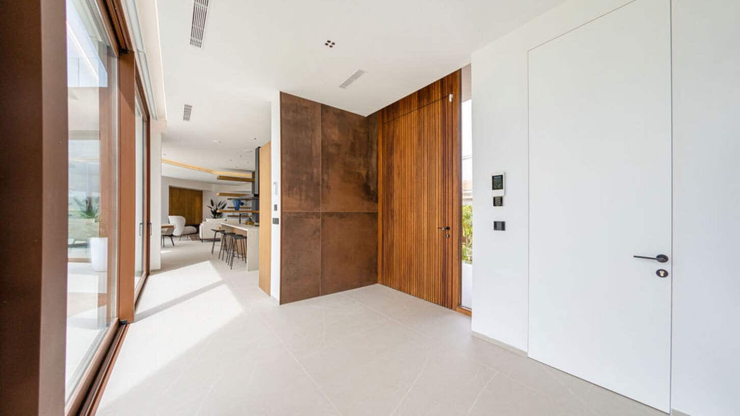 4 soveværelse Villa til salg i Benidorm med swimmingpool garage - € 2.825.000 (Ref: 9694507)