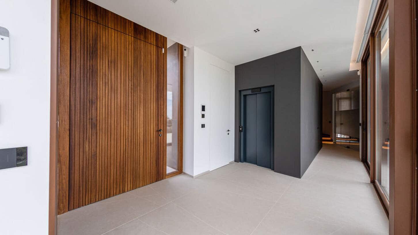 4 soveværelse Villa til salg i Benidorm med swimmingpool garage - € 2.825.000 (Ref: 9694507)