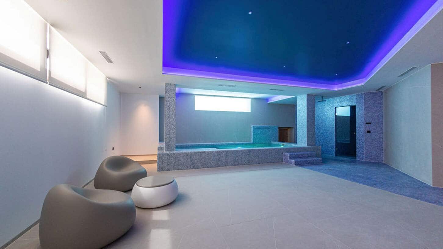 4 soveværelse Villa til salg i Benidorm med swimmingpool garage - € 2.825.000 (Ref: 9694507)